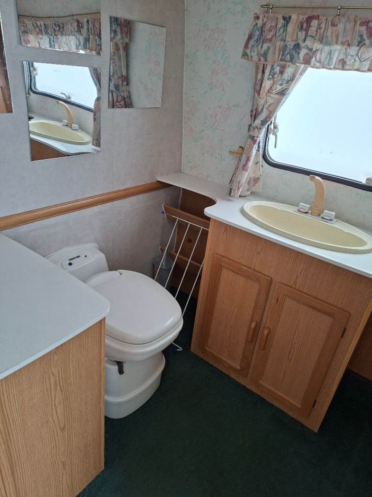 4 berth caravan 