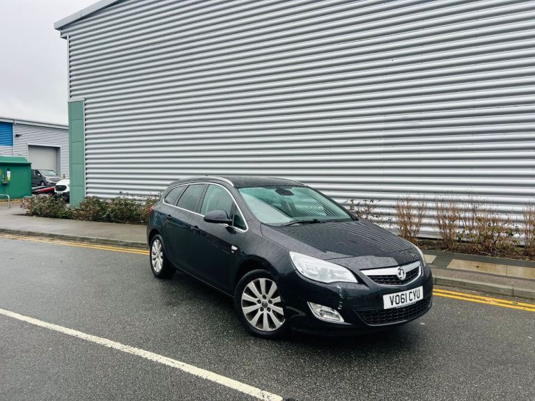 Vauxhall Astra Estate 2.0 CDTI Long Mot Top/Spec Bargain 