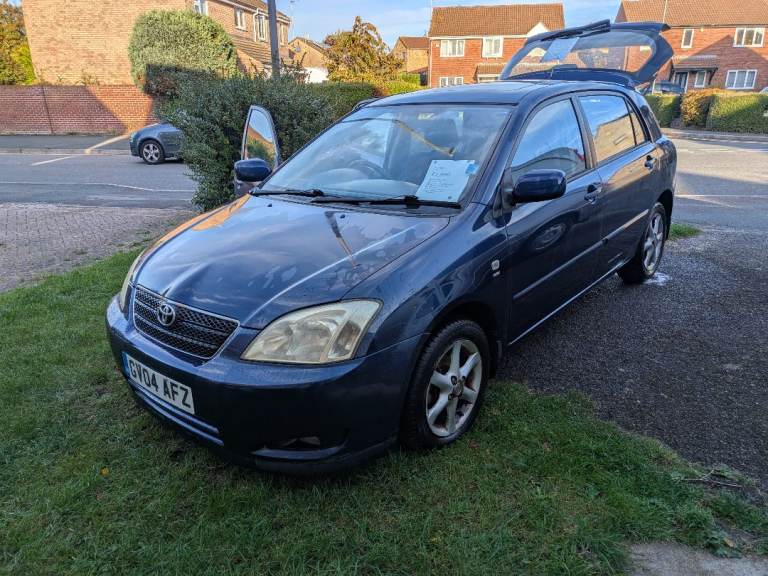Toyota, COROLLA, Hatchback, 2004, Manual, 1598 (cc), 5 doors