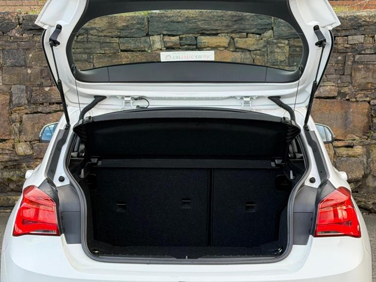 2018 BMW 1 Series 1.5 118i SE Euro 6 (s/s) 5dr HATCHBACK Petrol Manual