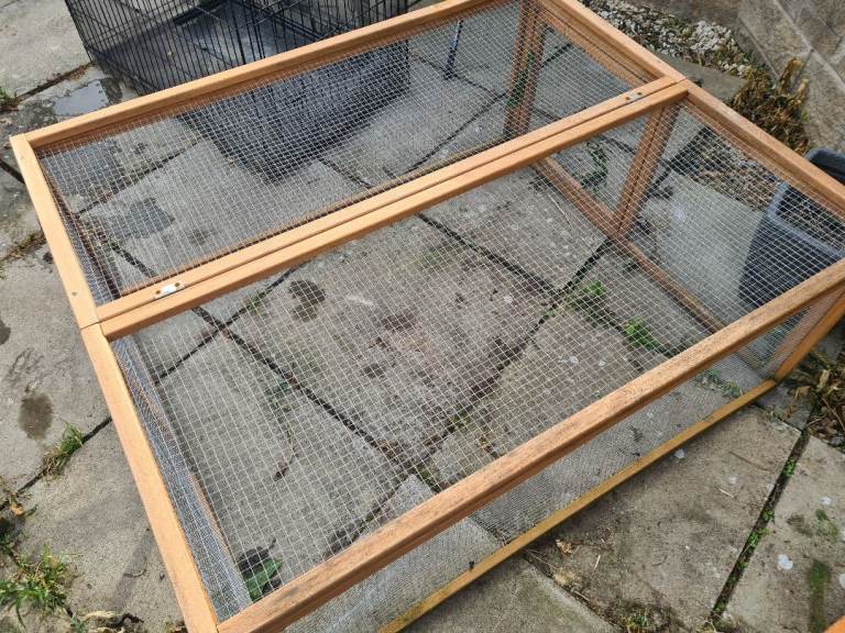 Outdoor pet run/cage 