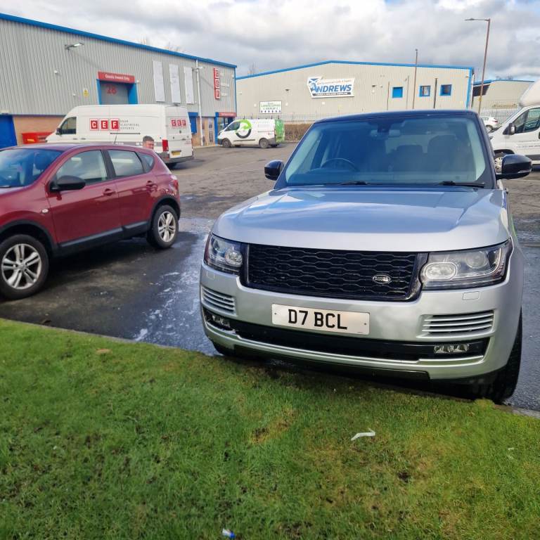  Stunning silver comes with private reg Land Rover, RANGE ROVER, Estate, 2013, Other, 2993 (cc)