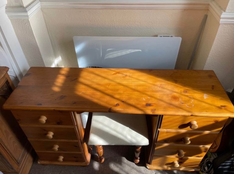 Pine desk