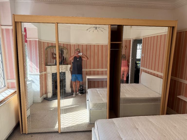 Large Wooden Wardrobe with Sliding Mirrored Doors – Good Condition