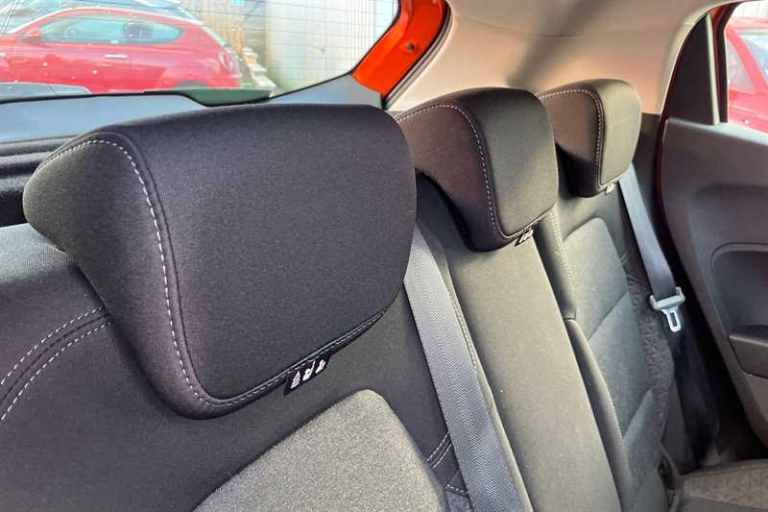 2020 Renault Clio 1.0 SCe 75 Play 5dr HATCHBACK PETROL Manual