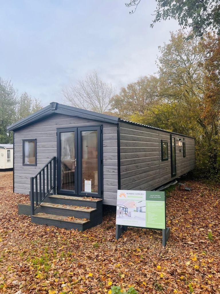 NEW Sunrise Saffron Lodge 39x13 | 2 bed | Full Winterpack | OFF SITE Mobile Home