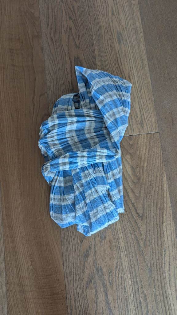 🧣 LARGE BUNDLE OF MEN’S JUMPERS/SCARVES – Great for AW 25/26 season 