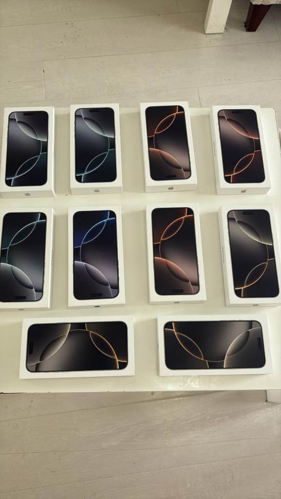 iPhone 16 pro max  256gb like new £650 unlocked with Apple warranty