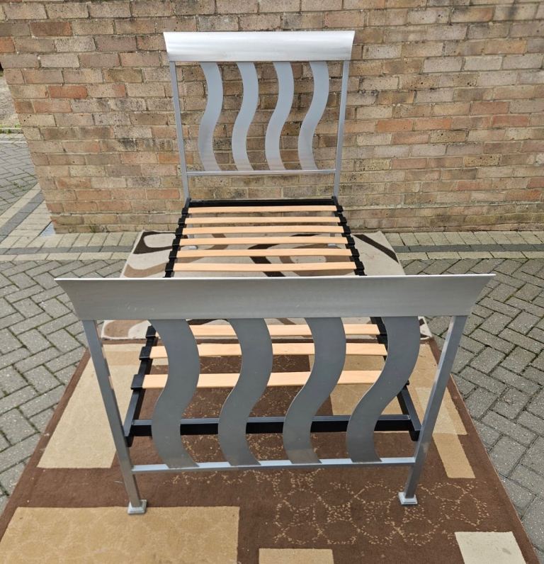 Contemporary Metal Frame Single Bed