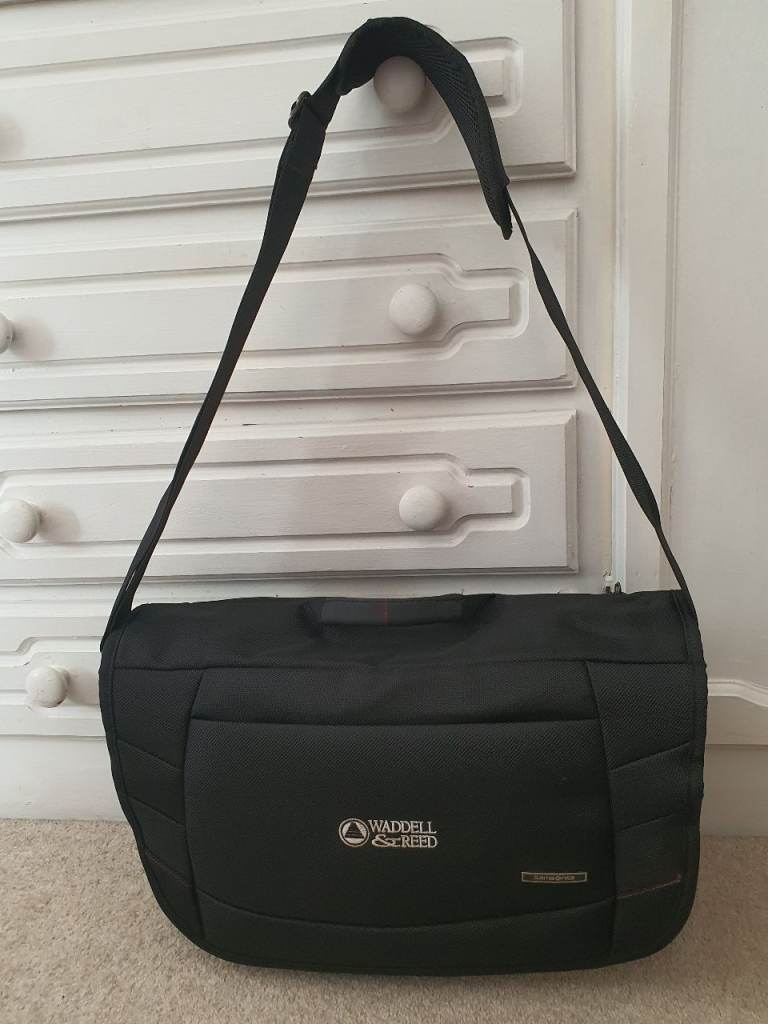 Samsonite Xenon Laptop Messenger Bag
