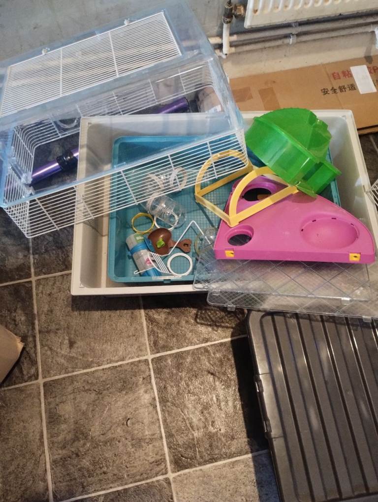 Hamster/ guinea pig cage 