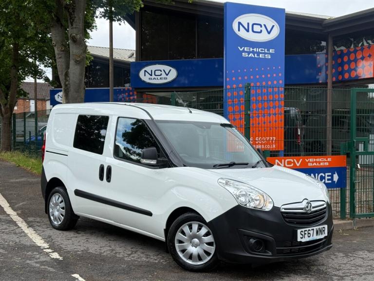 2017 Vauxhall Combo 2300 1.3 CDTI 16V 95 H1 Glazed Crew Van Euro 6 SS WINDOW VAN DIESEL Manual
