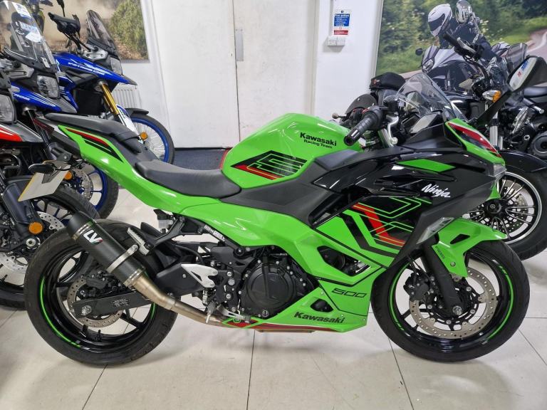 KAWASAKI 500 NINJA IN GREEN.