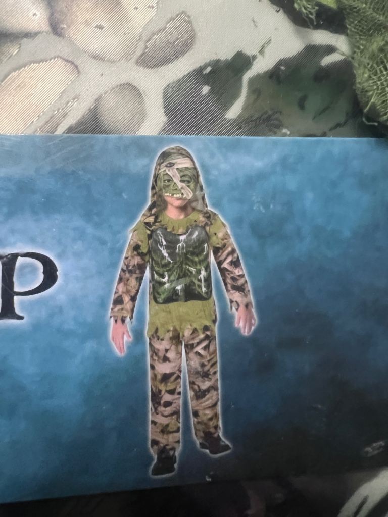 Halloween boys Dress Up fancy dress costume Swamp Zombie age 9-10 New