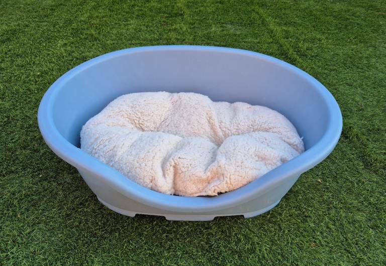 Dog/Cat Bed