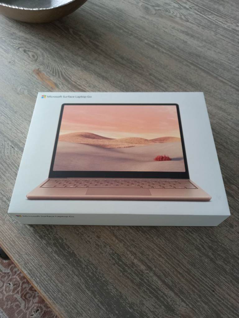 microsoft surface go laptop