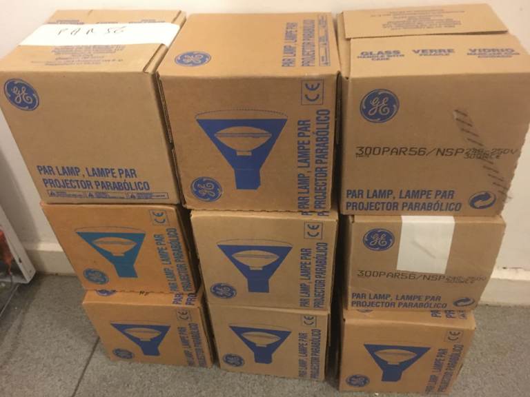 9 Can Par Light Bulbs ge 300par56/nsp 240-250v 300w Stage Lights DJ Lights Theatre Lights