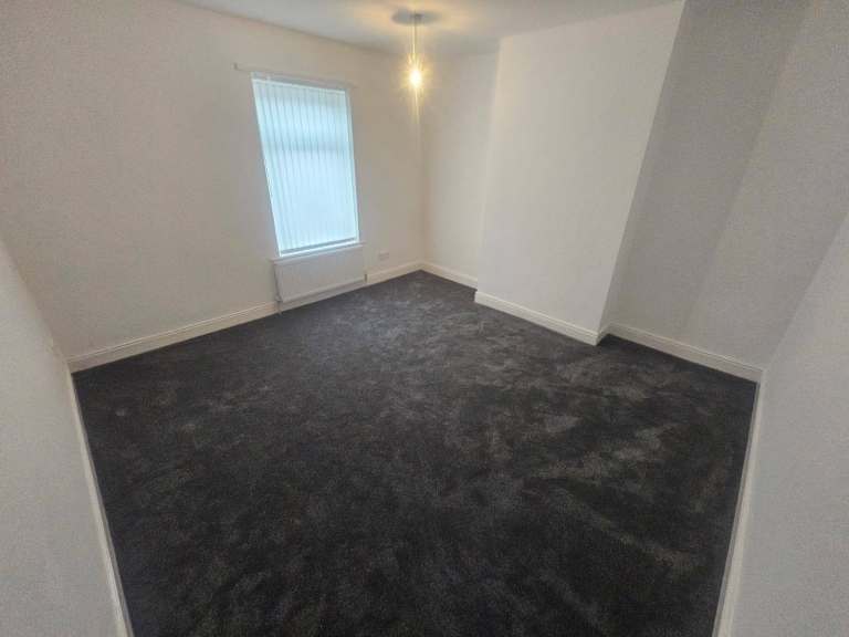 2 bedroom house for rent 