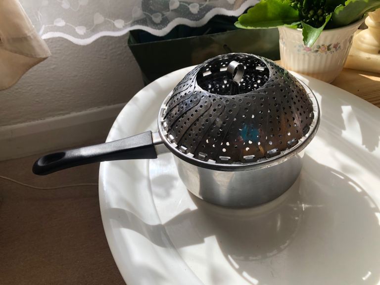 Top of a pot steamer