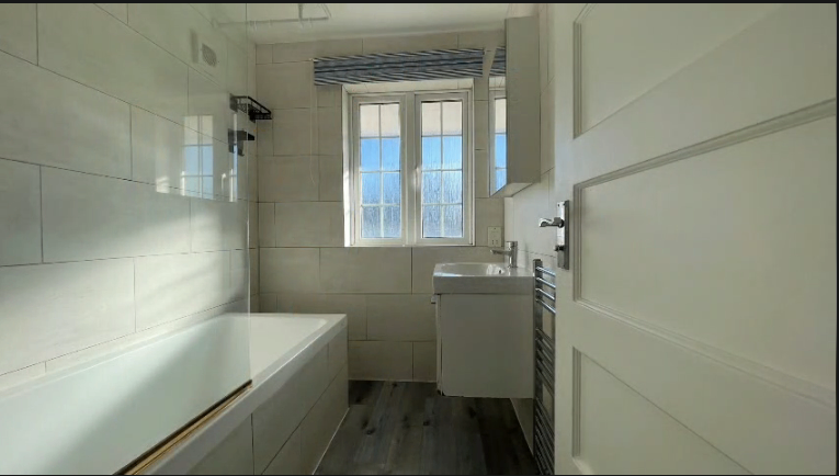 Spacious & Cosy Single room for Rent HA8 7PE