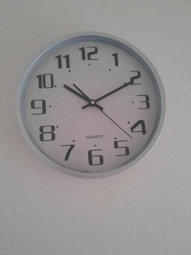 Wall clock 