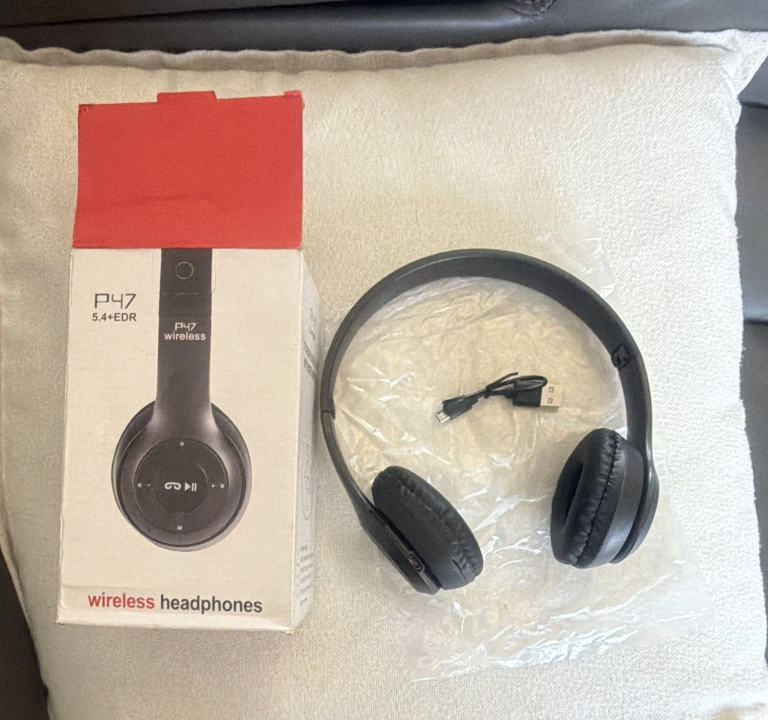 P47 5.4+EDR Wireless On-Ear Headphones, Bluetooth, 40mm Driver, Black