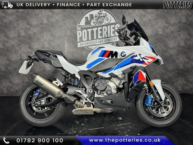 BMW M1000XR
