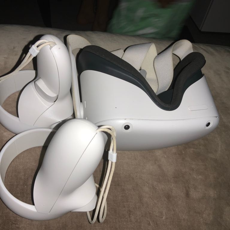 Oculus Meta Quest 2 64GB VR Headset with Controllers, White