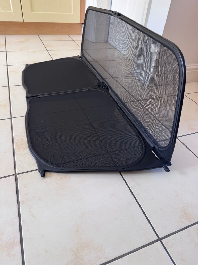 Genuine Audi A3 wind deflector