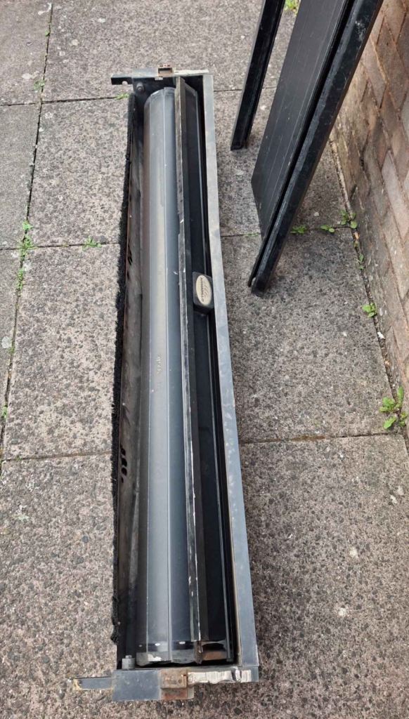 Nissan navara roller shutter
