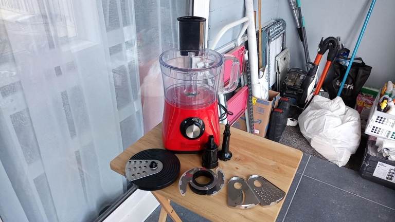 Red Food Processor with Attachments – Good Condition