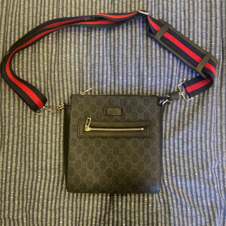 Gucci men’s messenger bag 