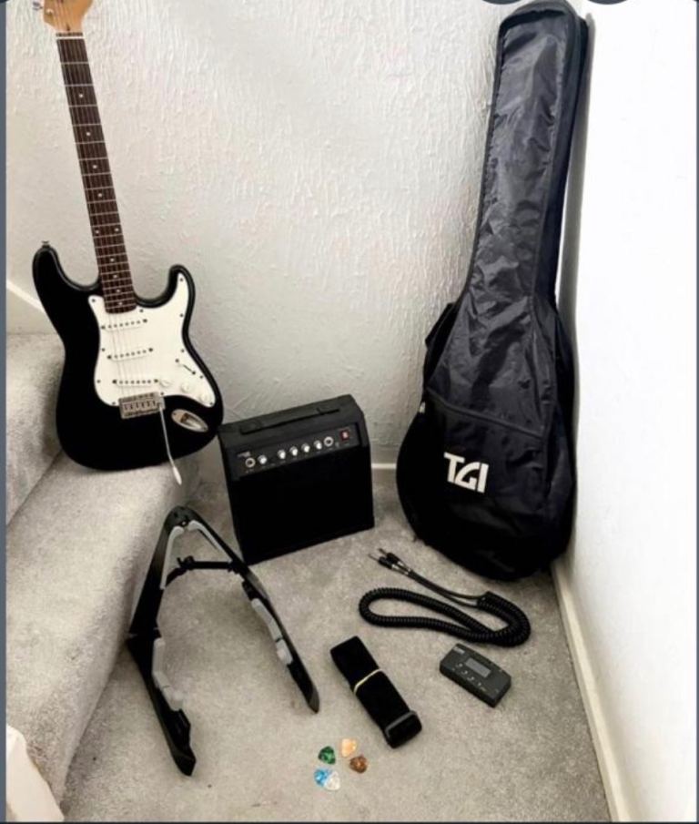 Electric Guitar with Amp