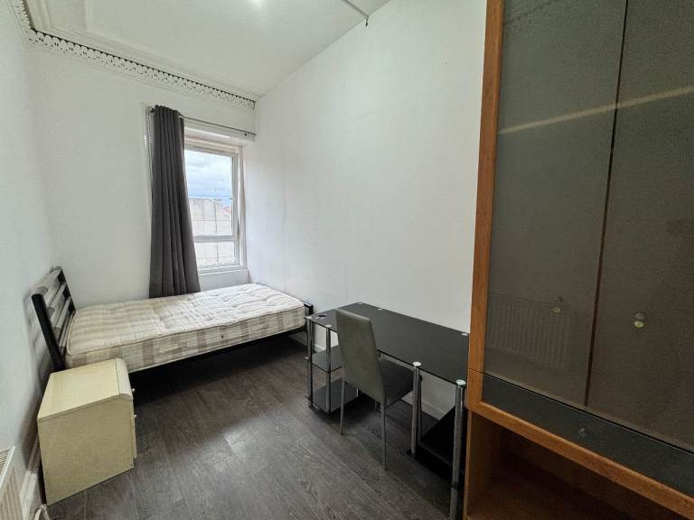 2 Furnished Double Rooms (Read Description) - Bills Inc - Govanhill