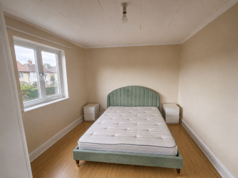 Flat to rent in Hyde Park