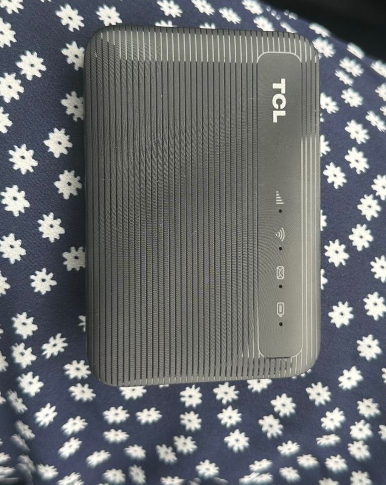 TCL WiFi hotspot Router