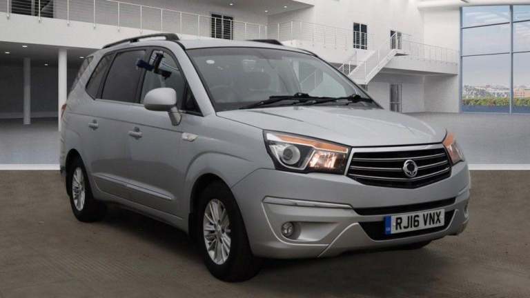  Ssangyong Turismo 2.0 e-XDi ES T-Tronic 7 SEATS Diesel Automatic