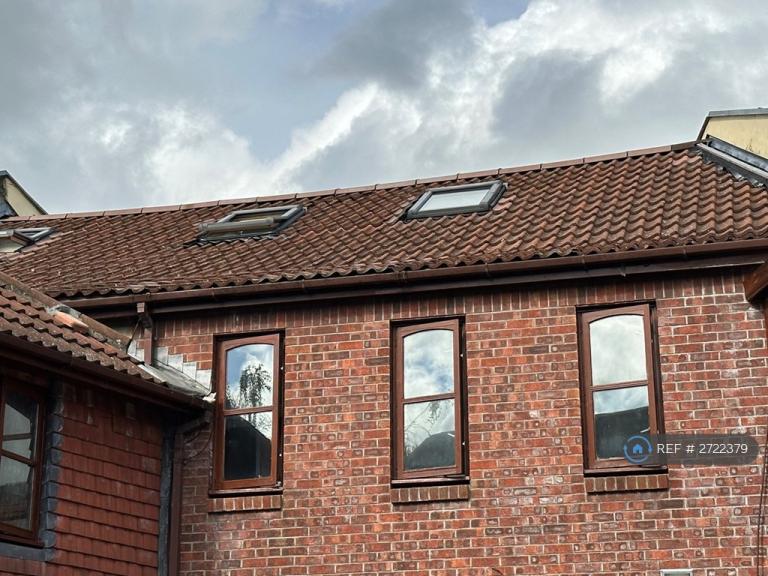 Studio flat in Thornleigh Road, Bristol, BS7 (#2722379)