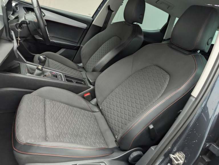 2021 SEAT Leon 1.0 TSI EVO FR Hatchback 5dr Petrol Manual Euro 6 (s/s) (110 ps) - APPLE CA HATCHB...