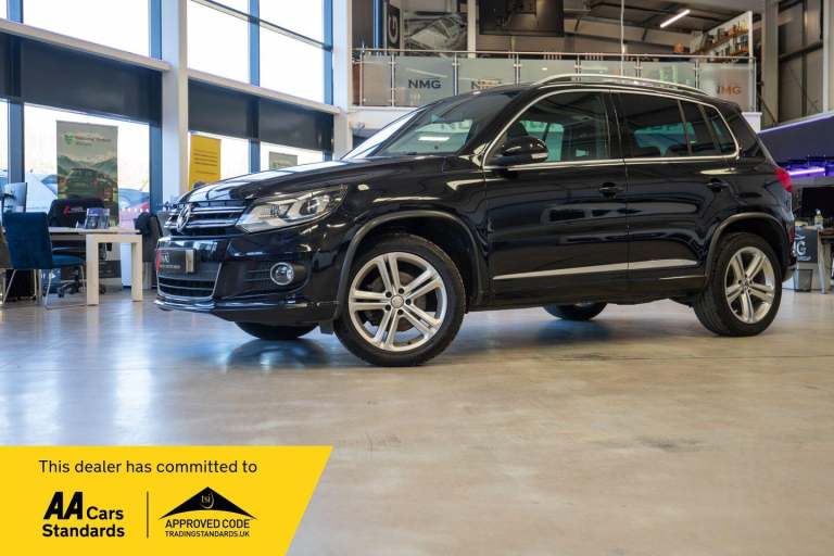2015 Volkswagen Tiguan 2.0 TDi BlueMotion Tech R-Line 5dr DSG ESTATE DIESEL Automatic