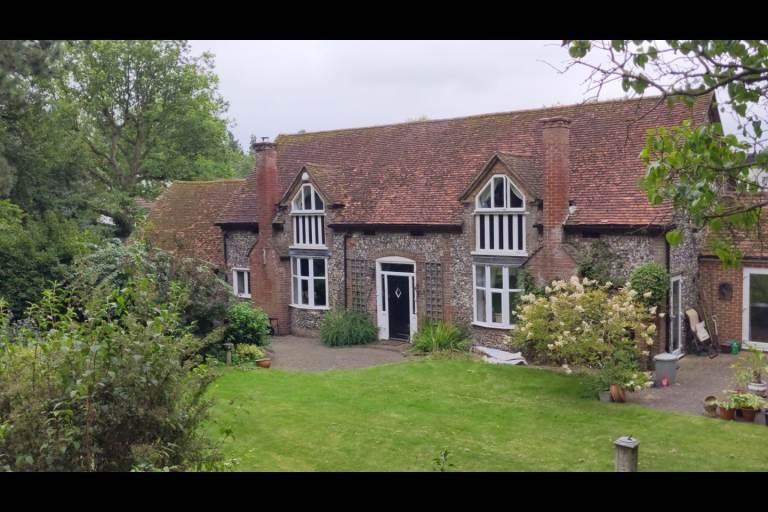 Double Large Bedroom in a shared large House