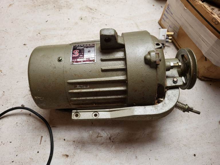Industrial singer sewing machine motor