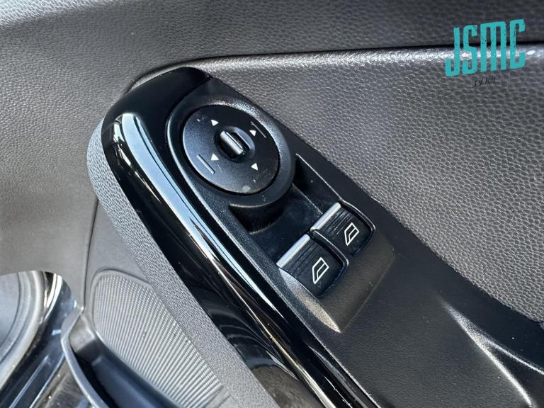 2015 Ford Fiesta 1.25 Zetec Hatchback 3dr Petrol Manual Euro 6 (82 ps) Hatchback Petrol Manual