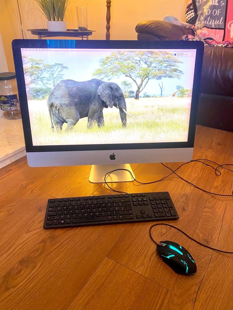 Apple iMac 27-inch Retina 5K - 8GB RAM Desktop