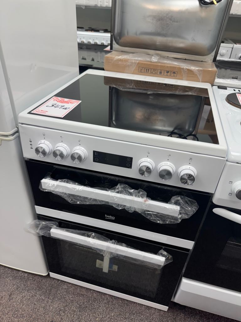 New Scratch N Dent 60cm Ceramic Top Electric Cookers