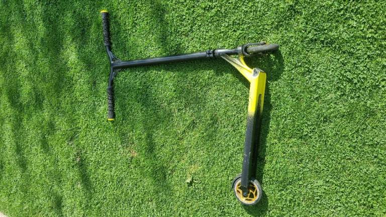 Yellow and Black Stunt Scooter – Good Condition