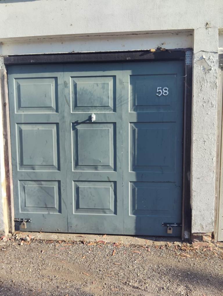 A Garage at a minute's walk from Osterley Tube Station on the Piccadilly Line towards Heathrow