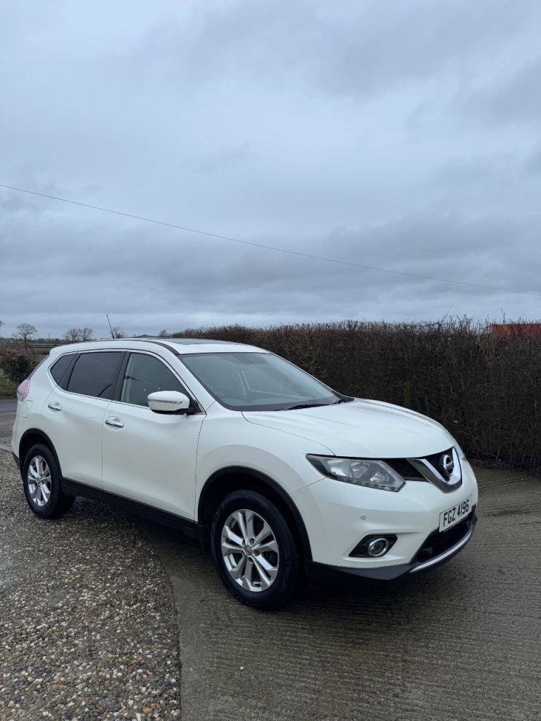 Nissan, X-TRAIL, Estate, 2017, Manual, 1598 (cc), 5 doors