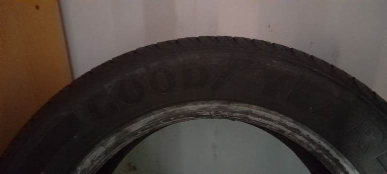 2 x 205 55 16 wheels with Winter TyresTyres from my old Ford focus.