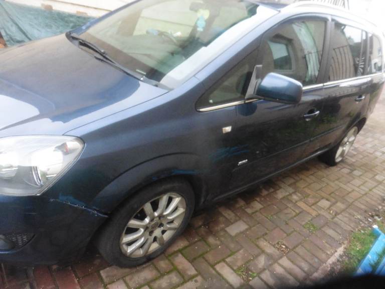 ZAFIRA 7 SEATER 2011 1.7 DIESEL MOT SEPTEMBER 146000 MLS